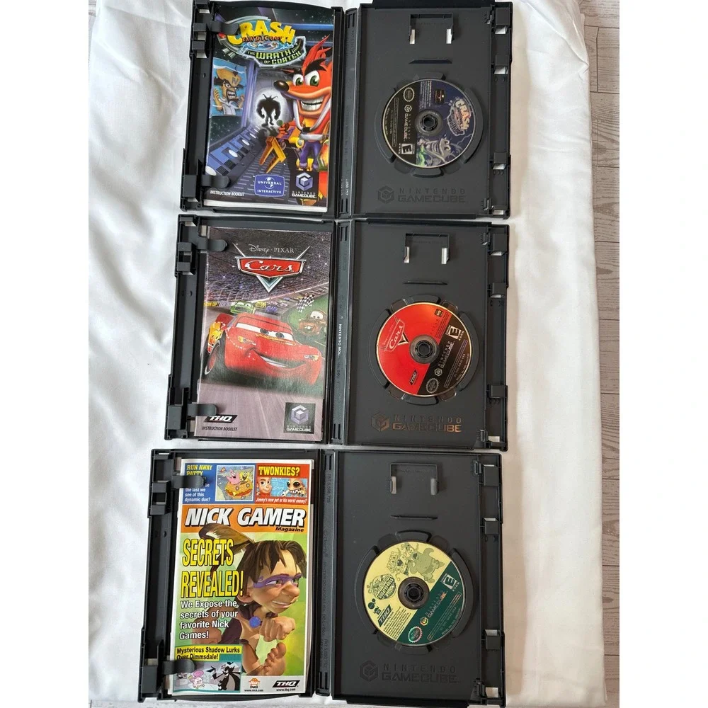 Nintendo GameCube Game Lot 7 Games Multi-Color Vintage 90s Y2K Retro Bundle